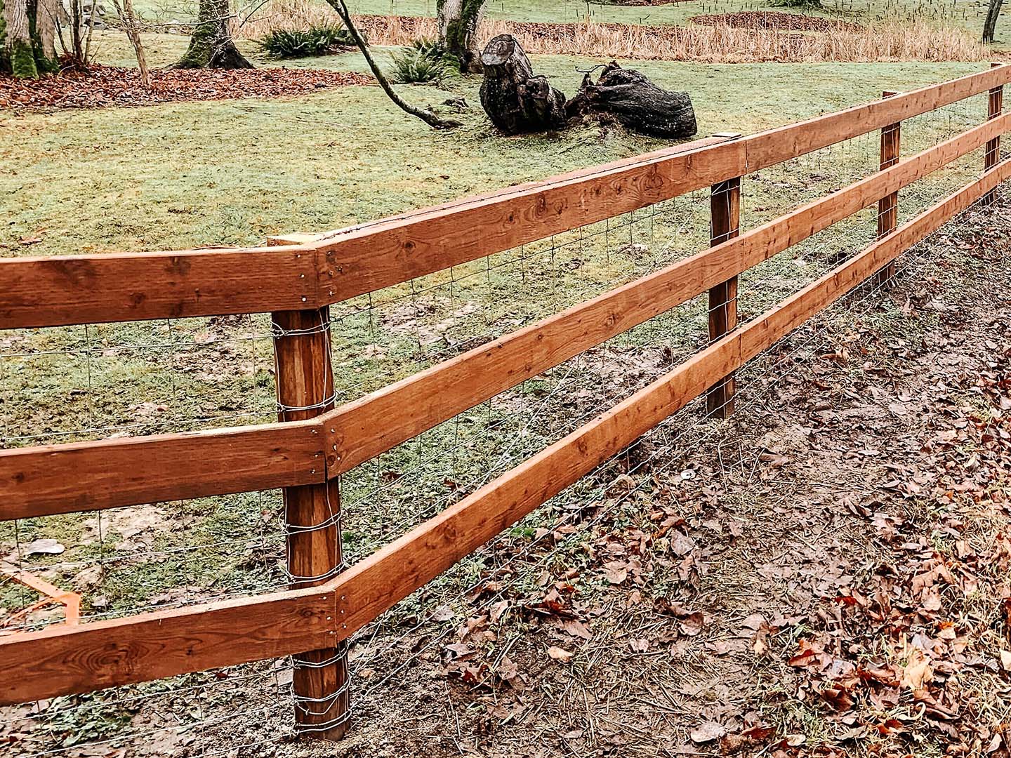 Photo of a Lynden WA wood fence