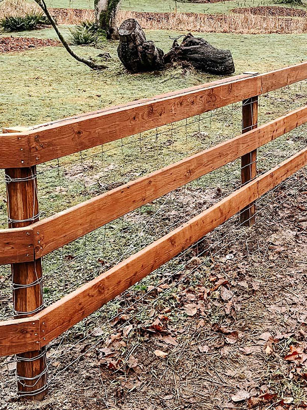 Types of fences we install in Blaine WA
